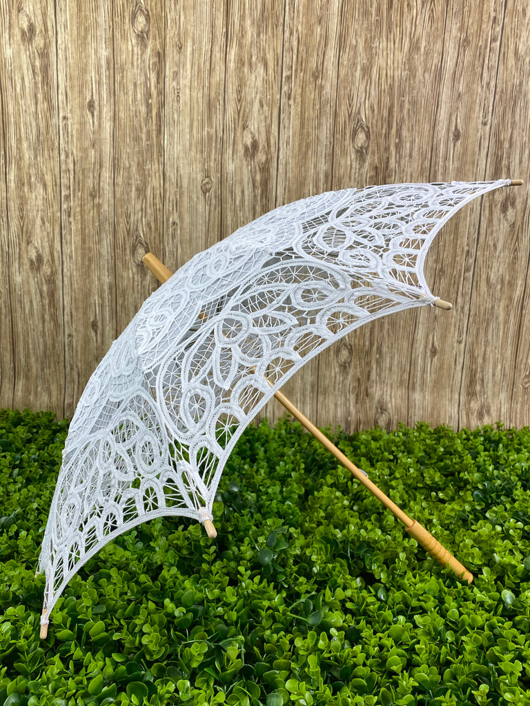 White crochet umbrella Wooden handle Easy open and closure 100in around 37.7in diameter 26.5in tall perfect for ages 8-14