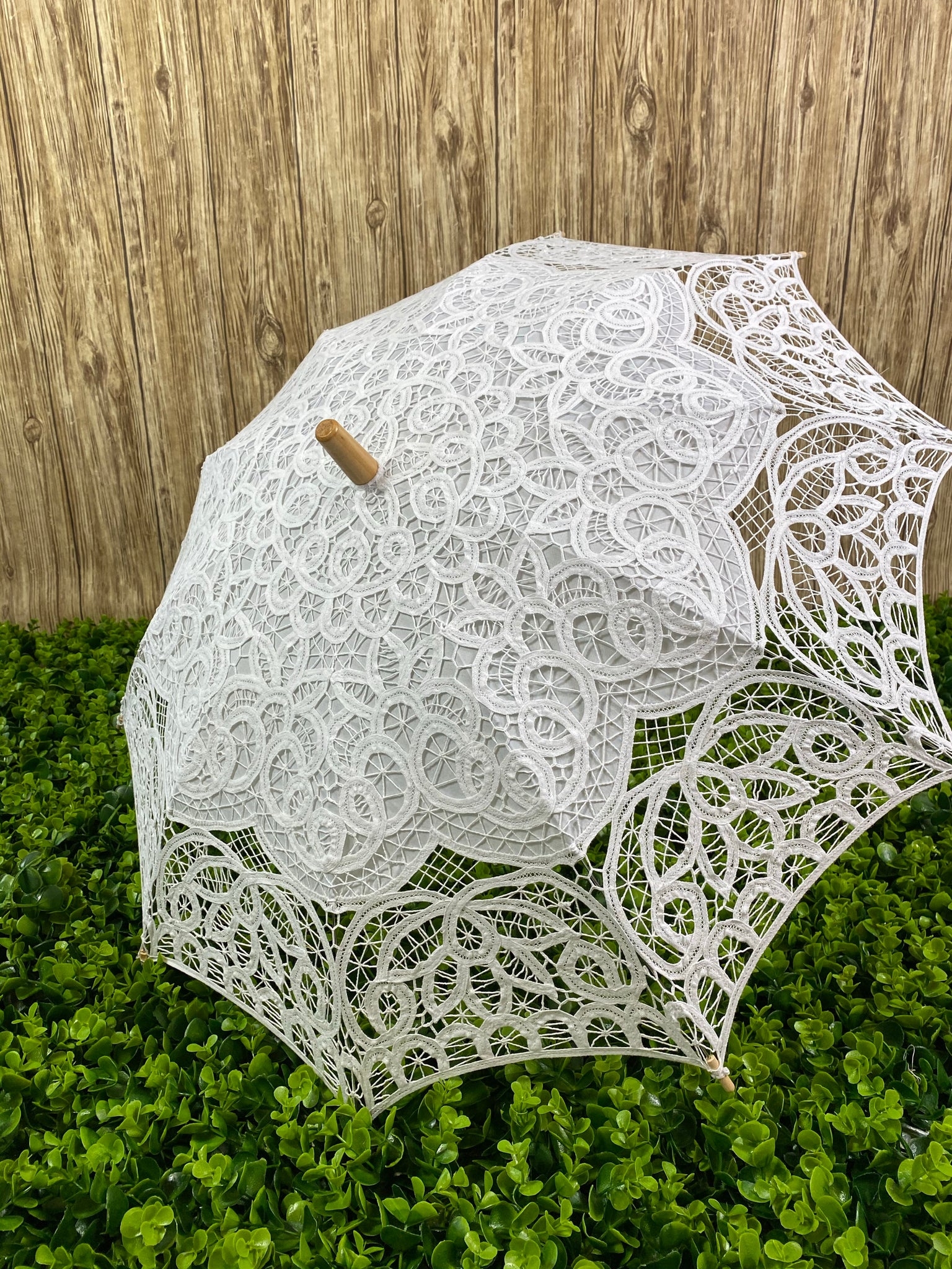 Ivory crochet umbrella Wooden handle Easy open and closure 100in around 37.7in diameter 26.5in tall Perfect for girls ages 8-14